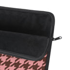 Pink houndstooth laptop sleeve, detail view